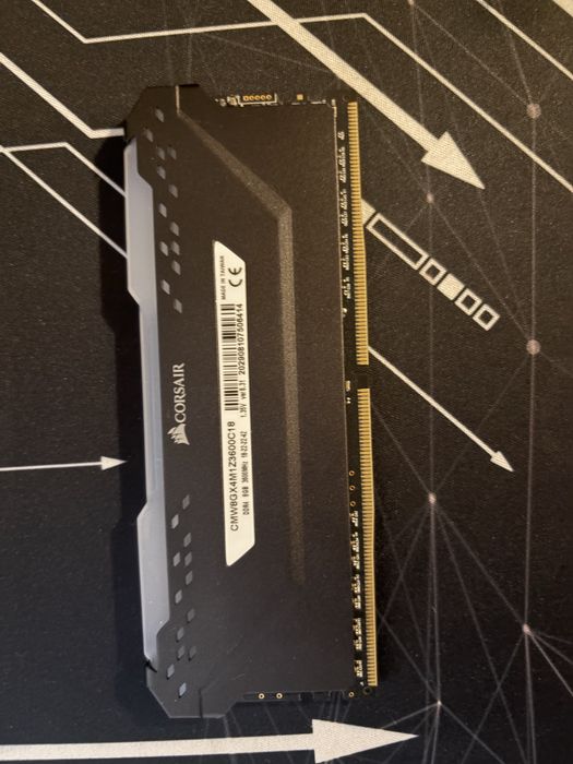 Ram Corsair Vengence RGB PRO DDR4 3600 mhz 8GB Cl18