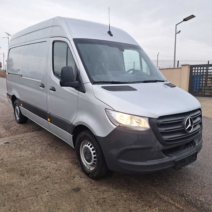 Mercedes Sprinter 319 CDI cutie automata 104 000km