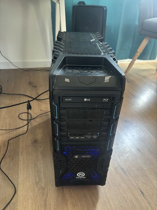 Unitate Gaming• Ryzen 7• Placa video 8gb•16Gb ram DDR4•SSD 256gb+ 1Tb