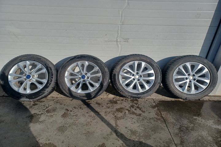 Jante aliaj cu anvelope 17 - set 235/55 R17 Ford Kuga 1 [2008 - 2013]