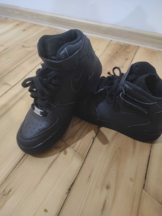 Nike air force high classic