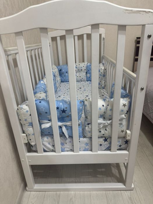 Детская кроватка