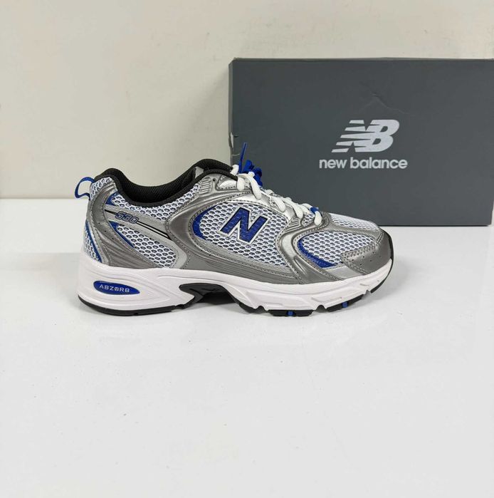 New Balance  530