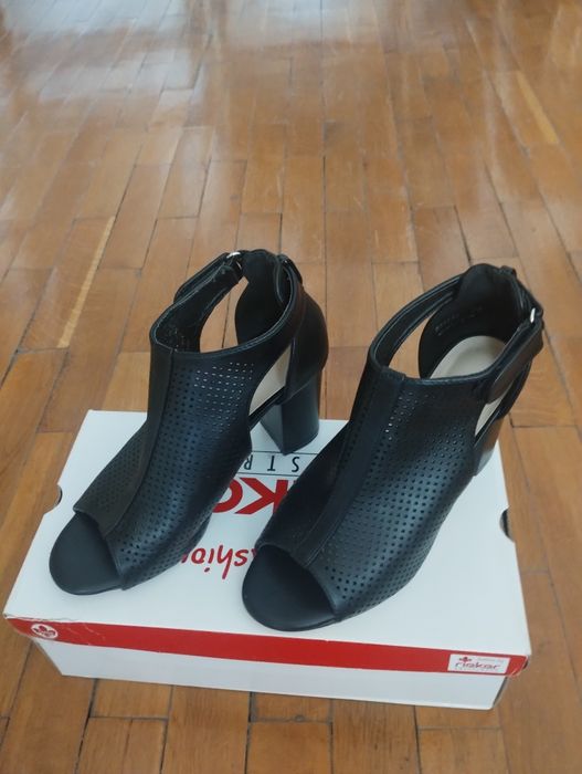 Нови дамски обувки