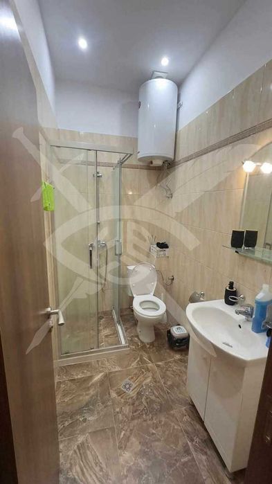 Дава се под наем Едностаен апартамент в Варна, Гръцка махала - 40 кв.м за 500 € - Снимка #3