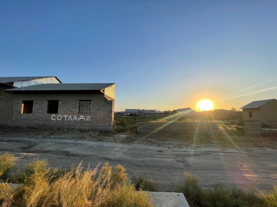 Kattaqo’rg’ondan uchastka sotiladi 12 sutih