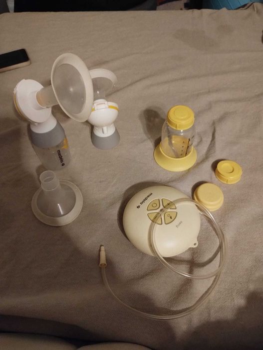 Електрическата двуфазна помпа за кърма Medela Swing е реставрирана