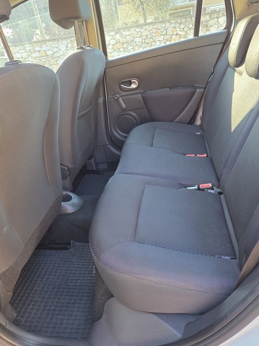 Vând Renault Clio 1.2 Clima