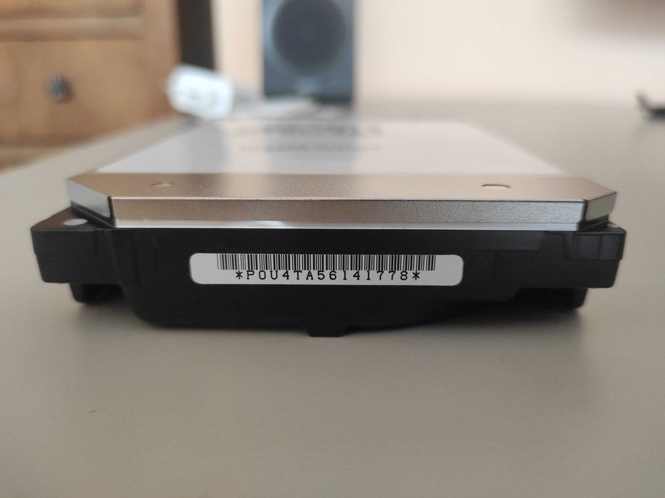 Твърд диск - Toshiba MG09ACA18TE / 18 TB / SATA