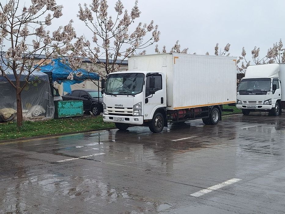 Isuzu Yuk mashinasi