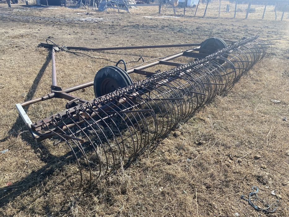 Трактор мтз80 сельхоз техника