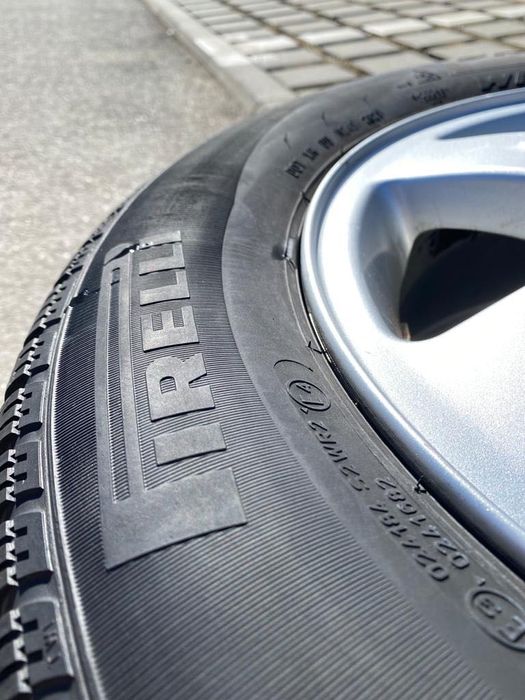 Cauciucuri Pirelli cu jante de aliaj 195/65/R15