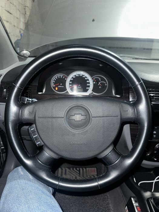 Jentra elegant rul obmen