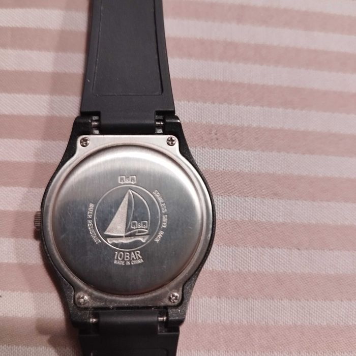 Часовник Q&Q 2 броя