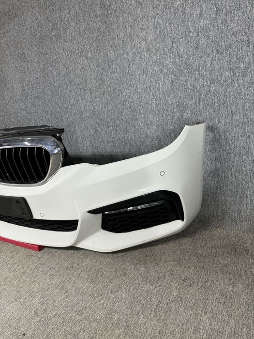 Bara fata Bmw seria 5 G30 G31 M-pachet Completa