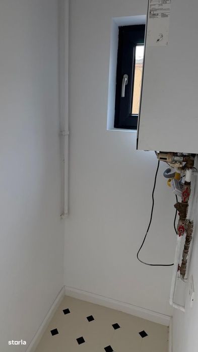Proprietar vând apartament 2 camere (posibil 3) zona Piața Amzei