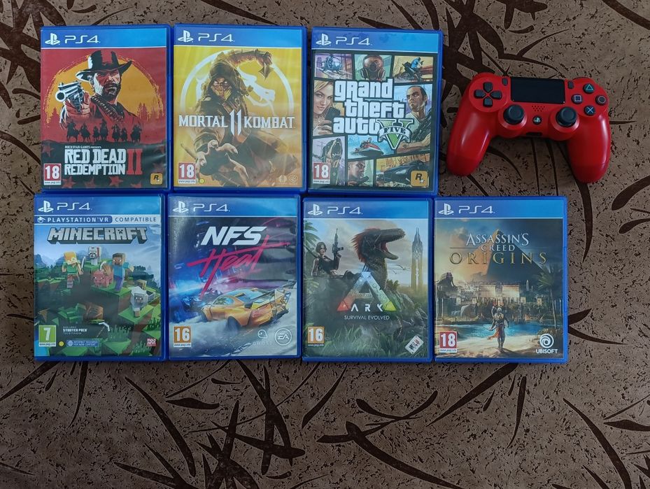 Vând PlayStation 4 Pro 1TB