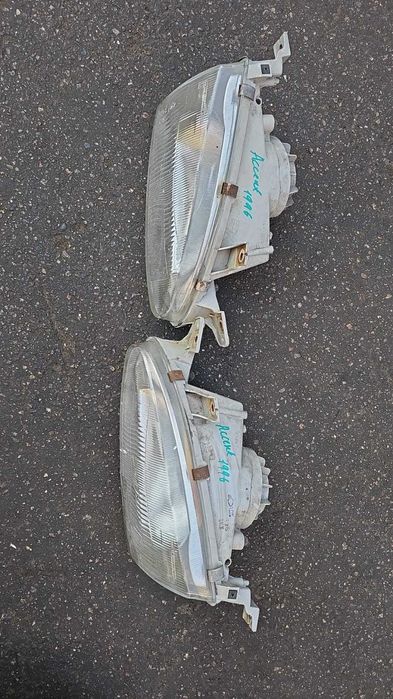 Фары на Hyundai Accent 1996