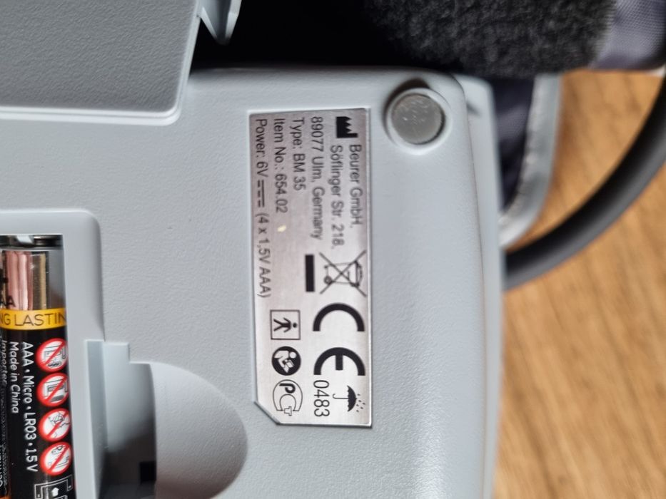 Tensiometru electronic de brat Beurer - BM35 - pret 120 lei- stare f b