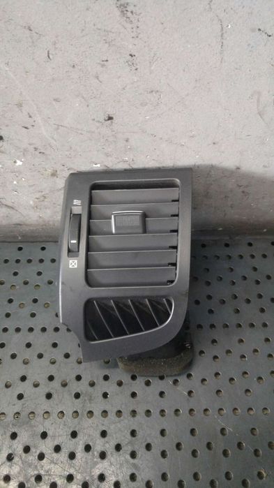 Grila aer bord stanga chevrolet captiva c100 c140