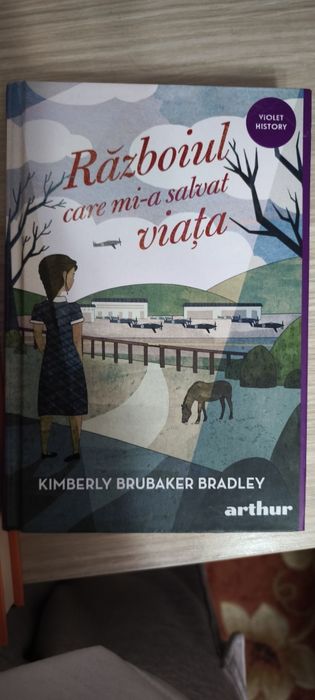 Vând cărți în stare foarte buna.