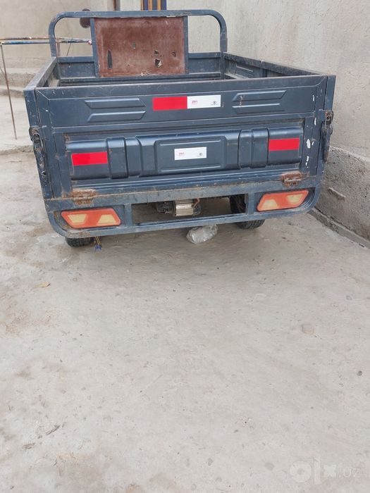 Skuter 3 oyoqli ektr mator