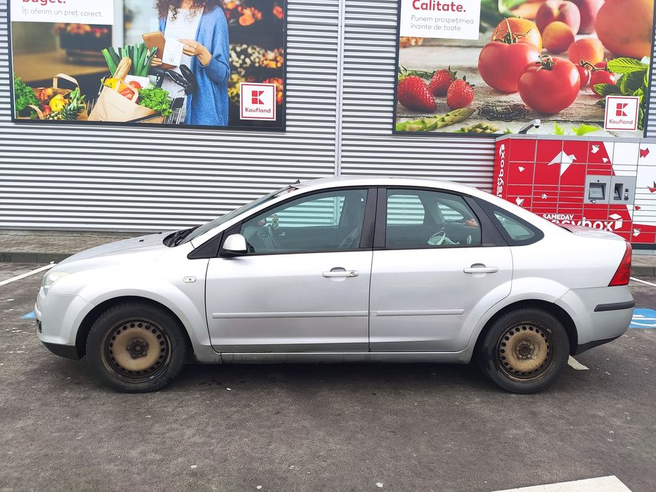 Unic proprietar vand Ford focus 2007