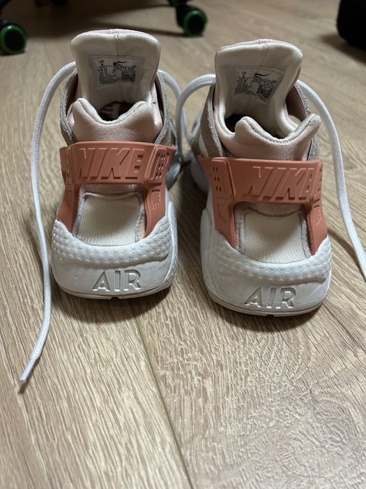 Дамски маратонки Nike