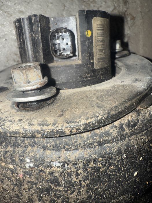 Предни и задни амортисьори за Мерцедес W 211 4 matik