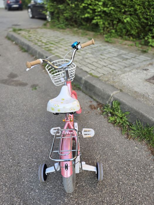 Bicicleta copii aproape noua