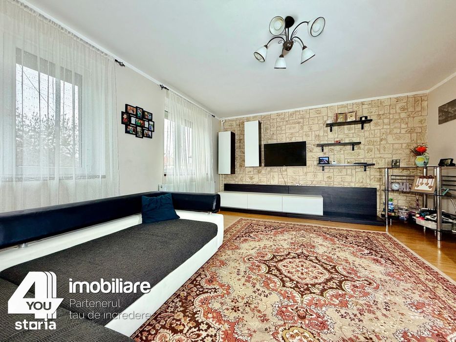Casă P+M din anul 2010 în Cicir, 174 mp + garaj, cu teren 1422 mp