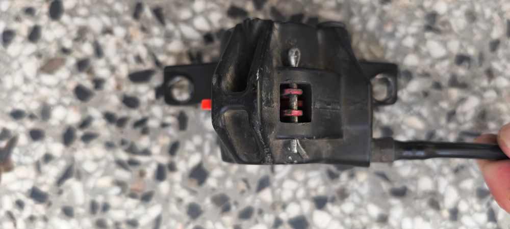 Продавам хидравлични спирачки Magura за велосипед с дискове