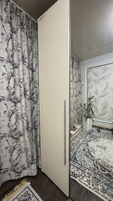 Шкаф шифонер.