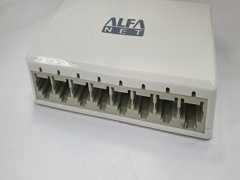 Сетивой коммутатор (HUB Ethernet) 1000мб/с на 8 портов. Фирменный..