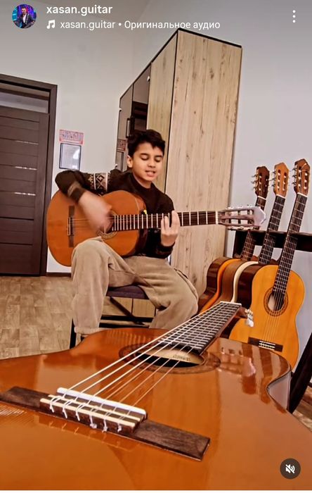 Gitara oqituvchi darsi noldan orgatilinadi