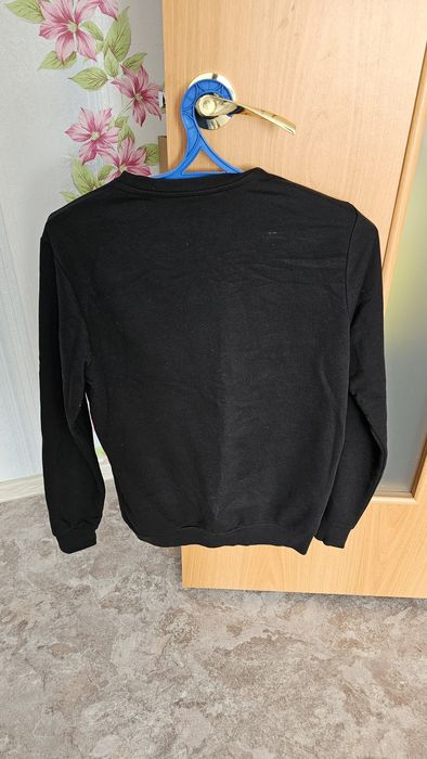 Продам кофту черная