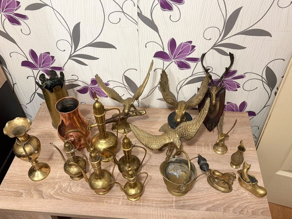 Vând obiecte decorative din alama și cupru ,suveniruri sau piese de colecție din a doua jumătate a secolului XX