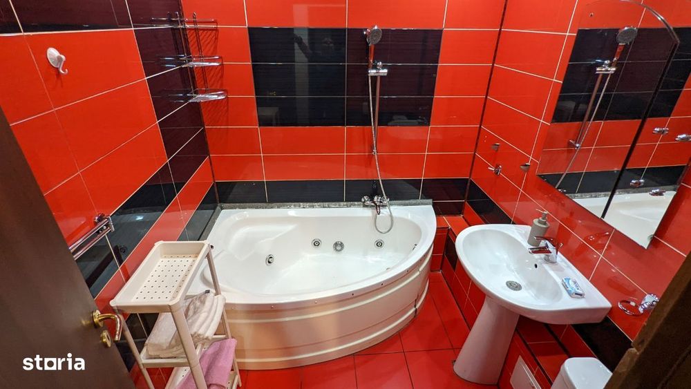 Proprietar, inchiriez 3 camere cu 2 bai