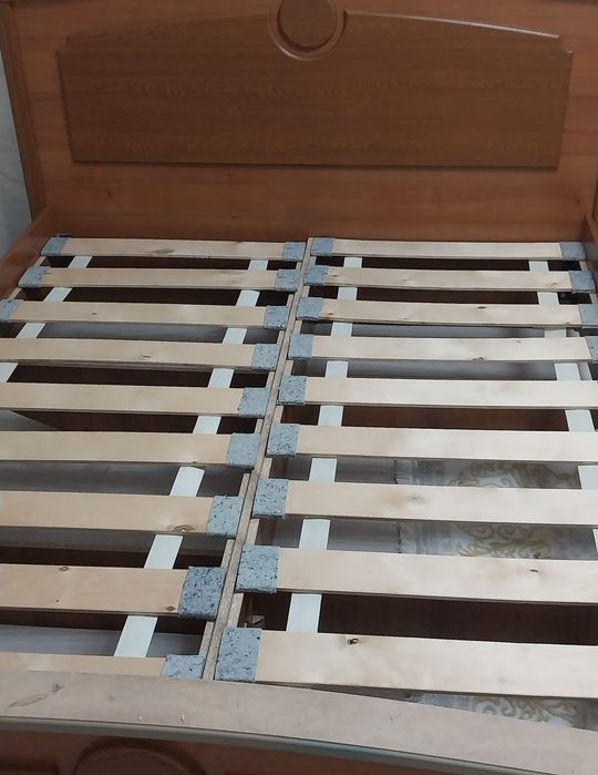 Продам кровать двуспальную