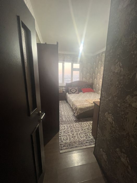 Новостройка сергели 5 А срочно сотилади 4/7/9