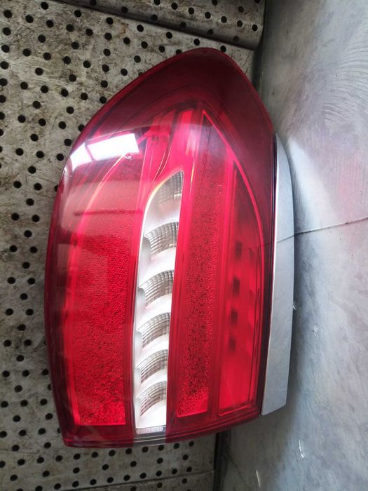 Stop tripla lampa stanga aripa led mercedes e class w213 break