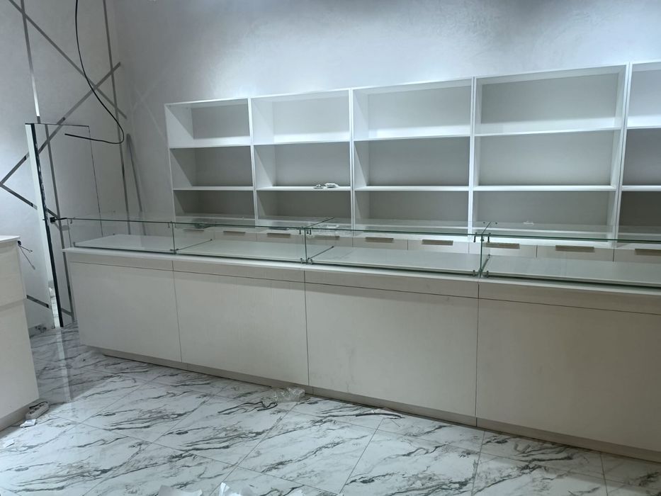 Продам срочно витрины в идеальном состоянии