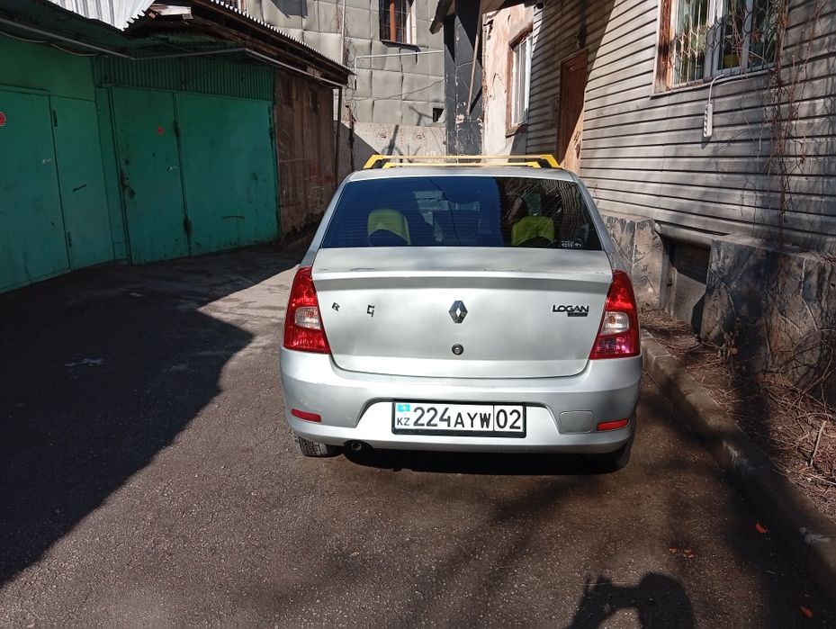 Продам авто Рено логан