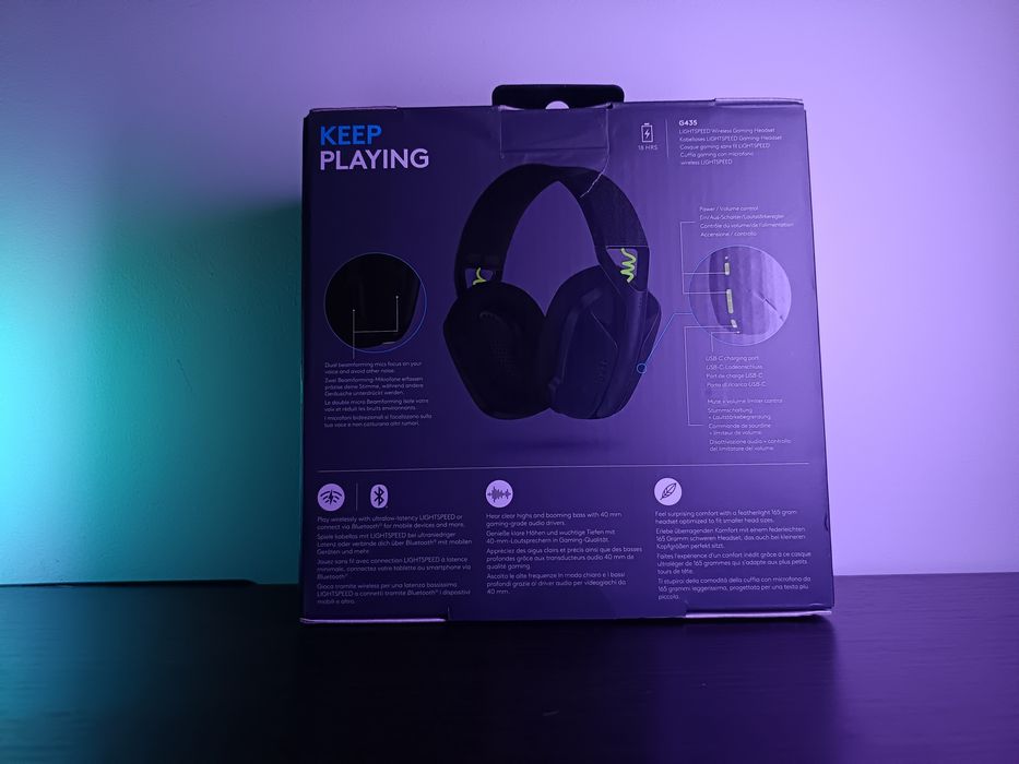 Vând căști gaming LOGITECH G435 comparabile cu PS4 , PS5 , PC ,LAPTOP , MAC , TABLETA , SMARTPHONE
