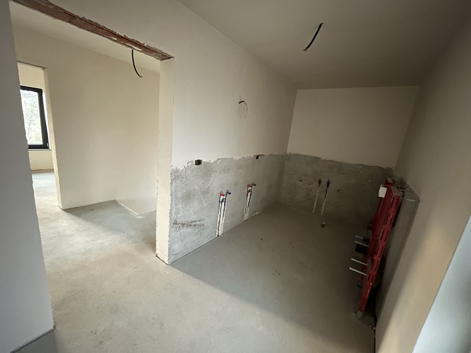 Casa semifinisat Radauti