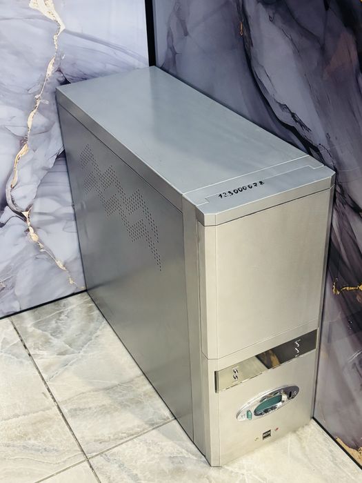 Продам системный блок в отличном состоянии.