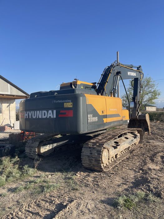 Экскаватор гусеничный услуги