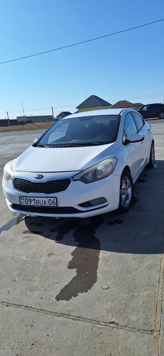 Продам машину Киа Cerato 2014г
