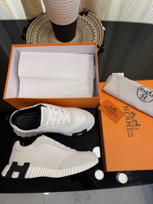 ADIDAȘI HERMES – Calitate premium