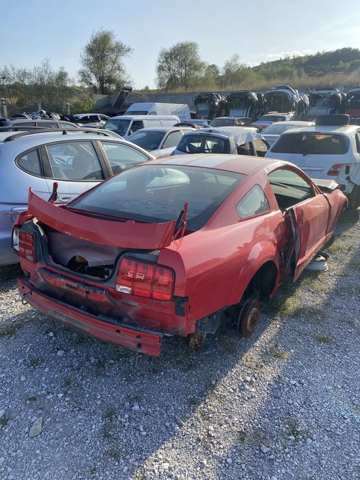 на части Ford Mustang Форд Мустанг 4.6